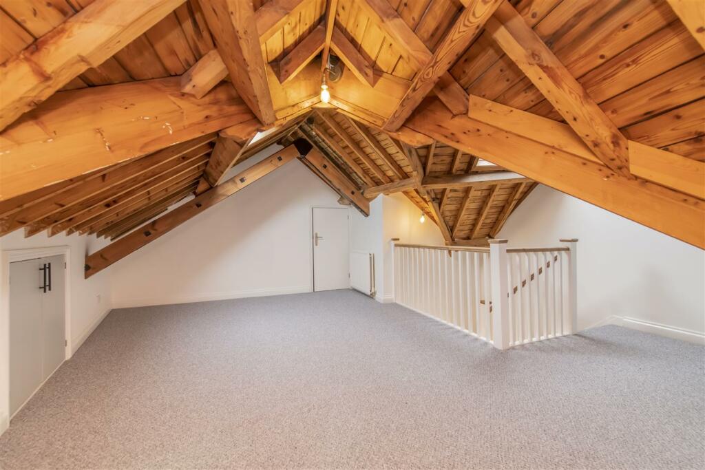 Home_16.JPG