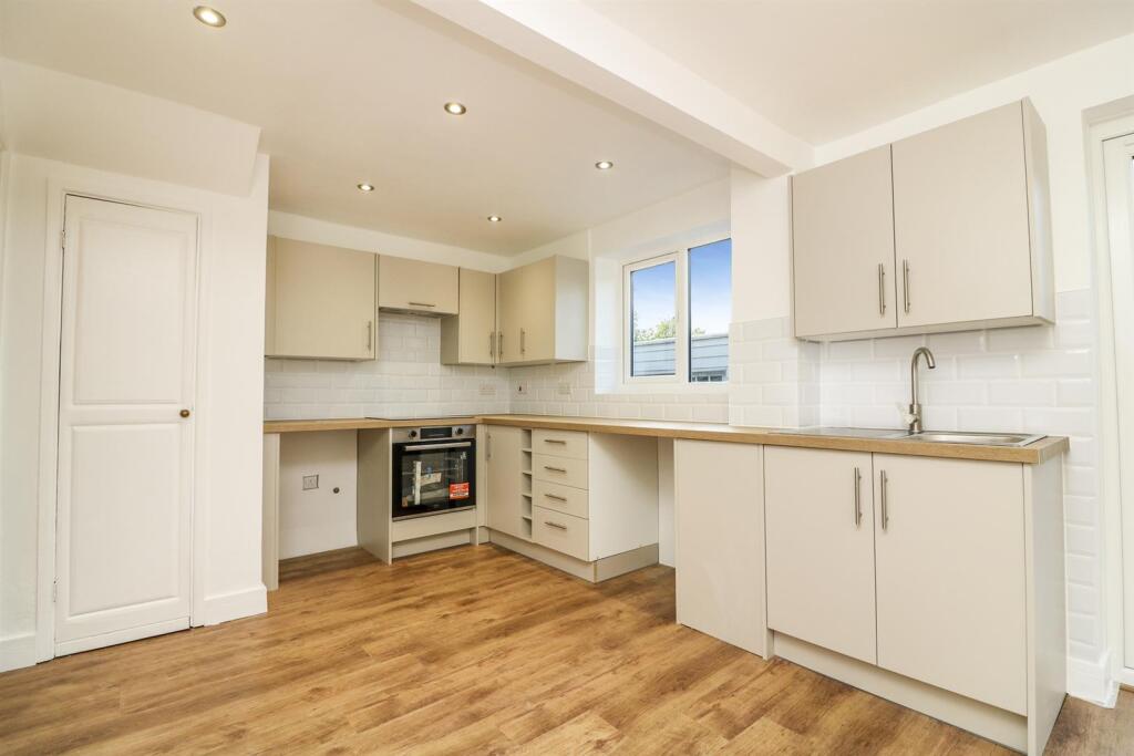 Kitchen/Dining Room