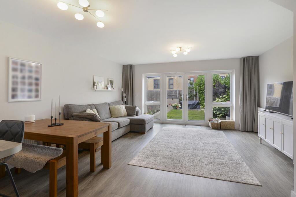 Kitchen/Diner/Family Room