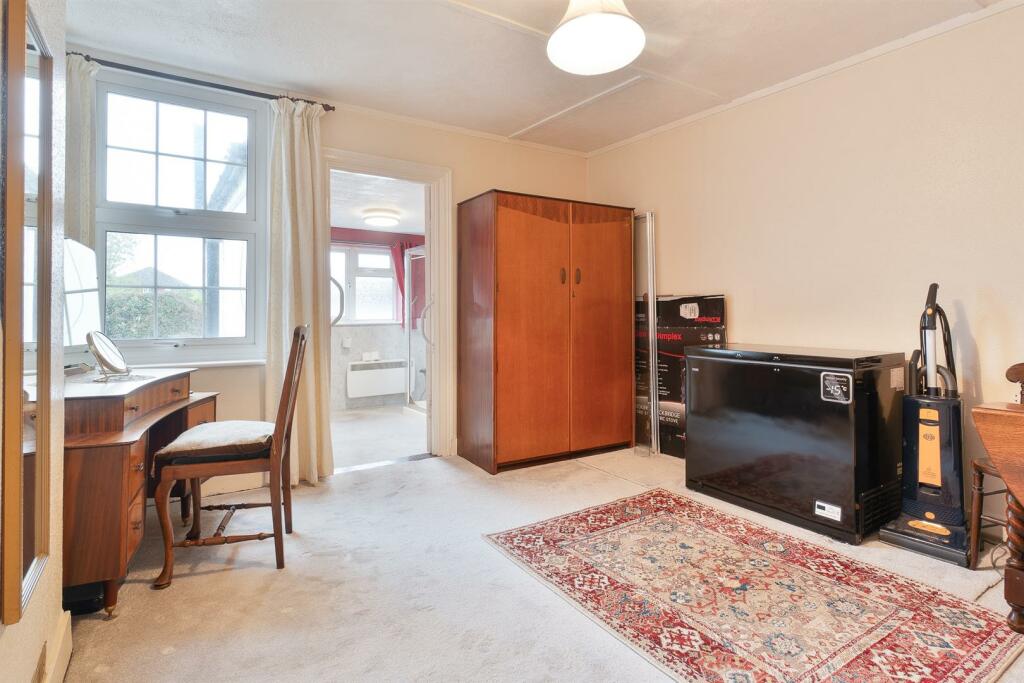 Bedroom.jpg