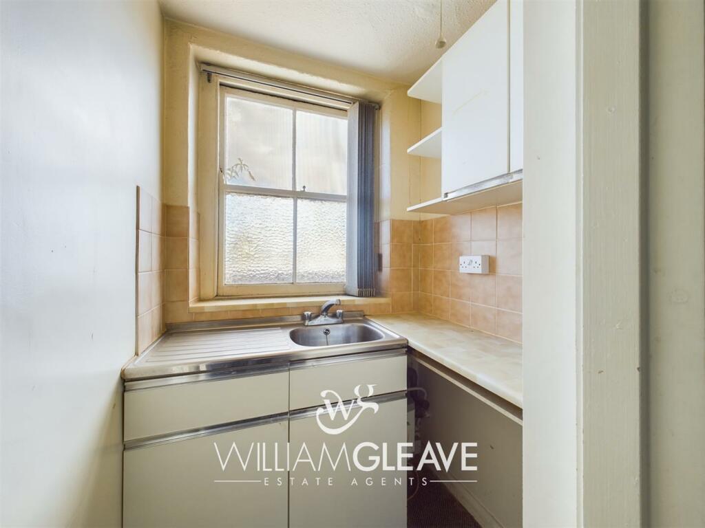 CAM01391G0-PR0125-ST