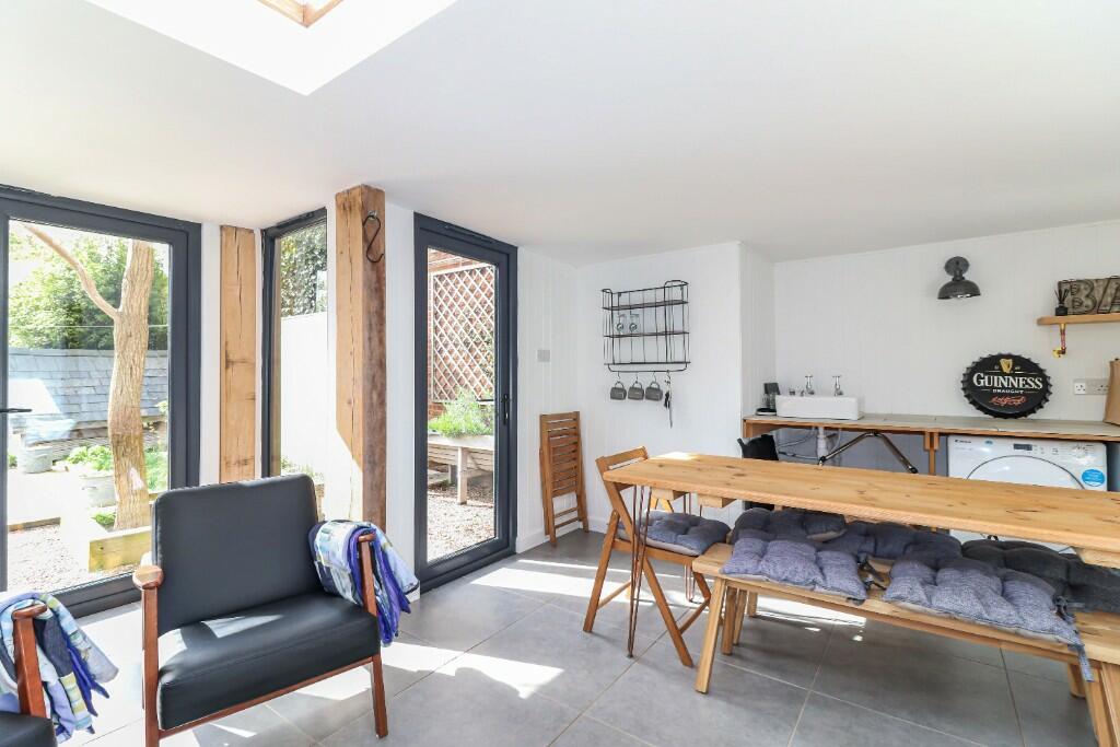 Garden room