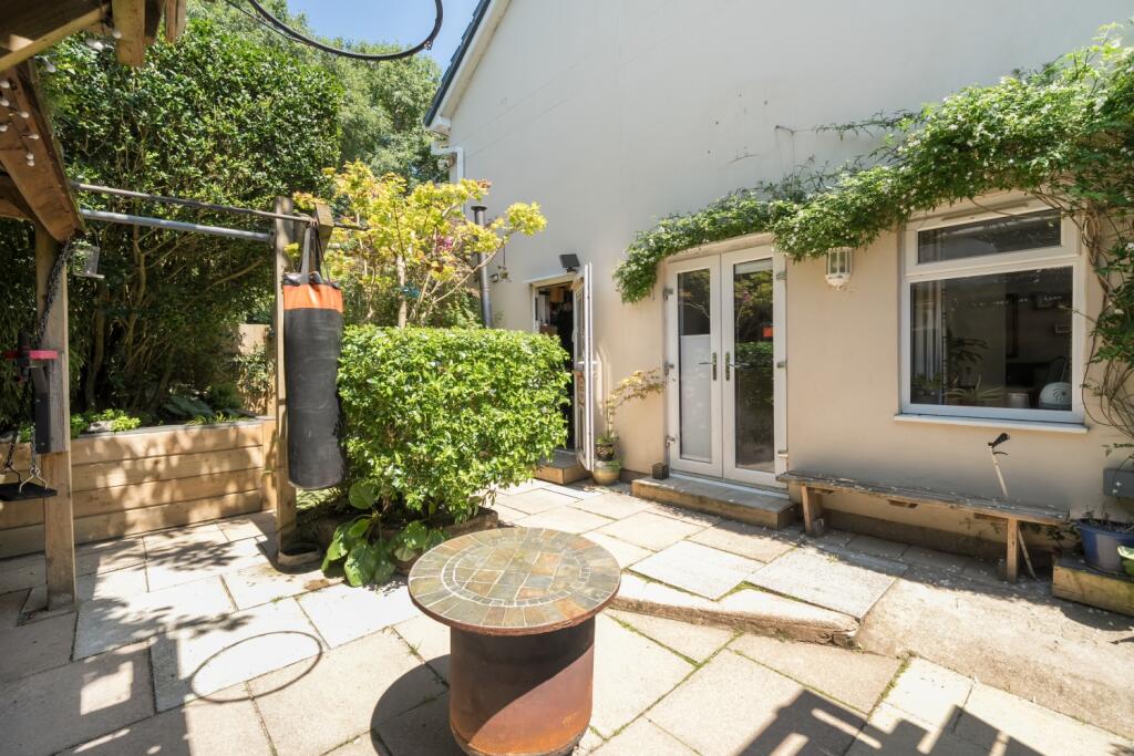 1316758-21-686292d06a3ad