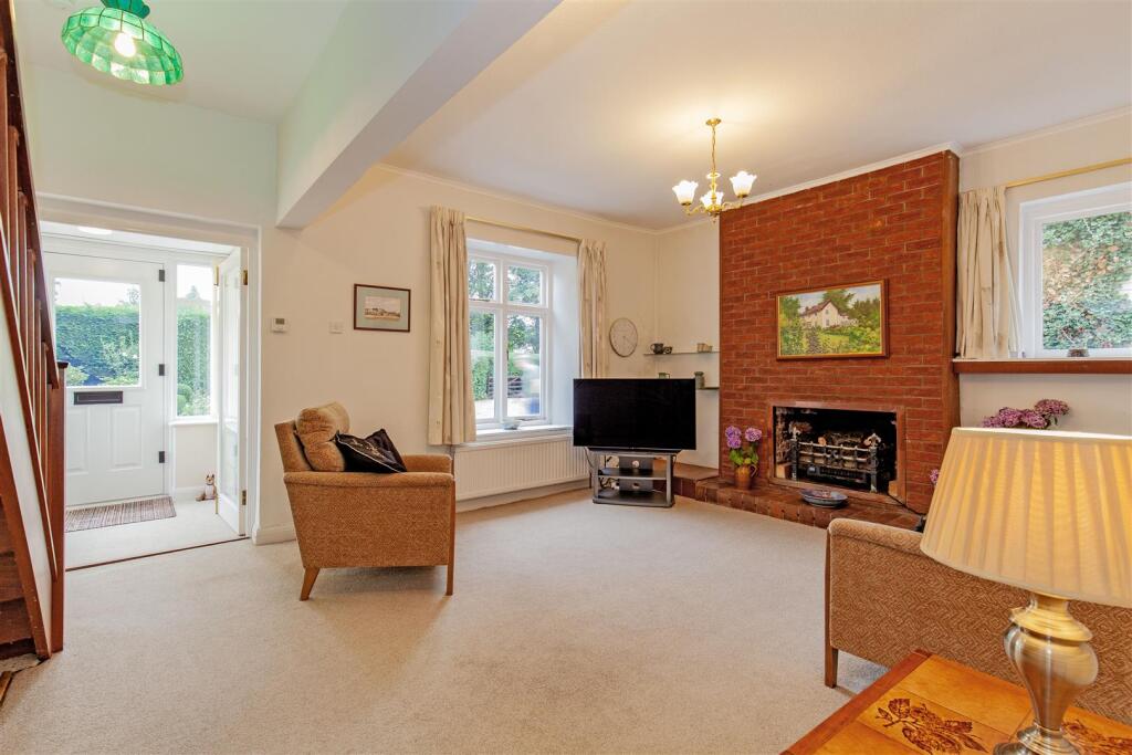 Reception Room-2.jpg