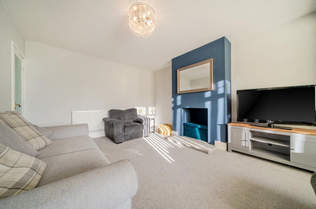 1385952-19-6932d024541af