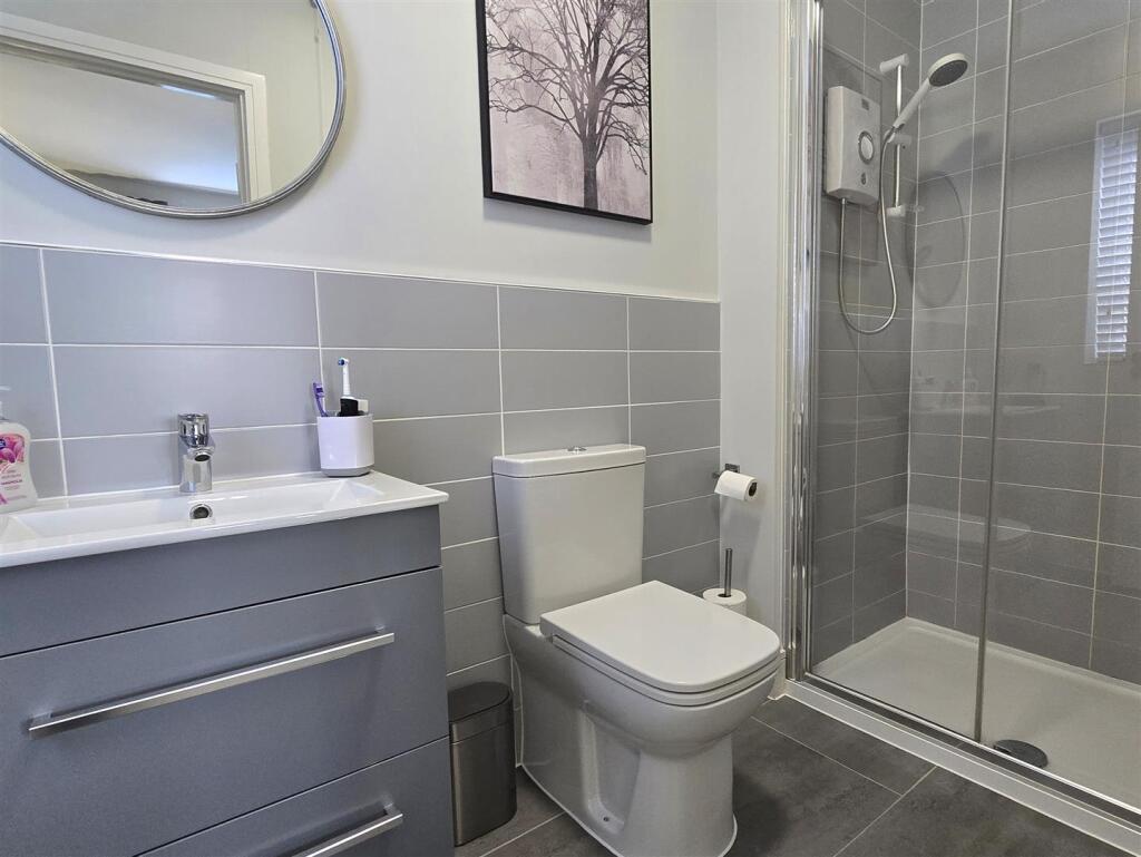 En Suite Shower Room