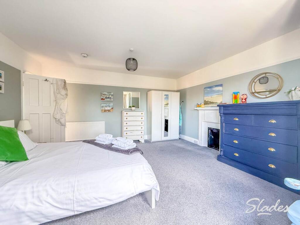 BEDROOM 1 (3)