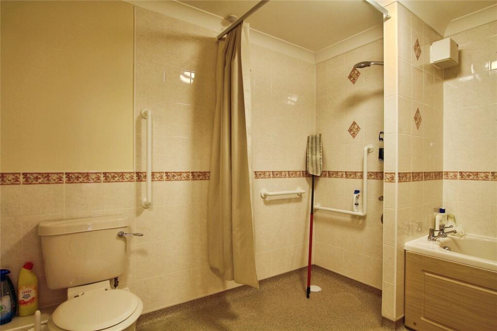 Bath/Wet Room