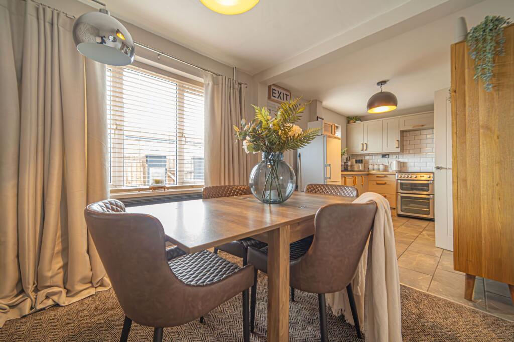 Kitchen/Dinning Room