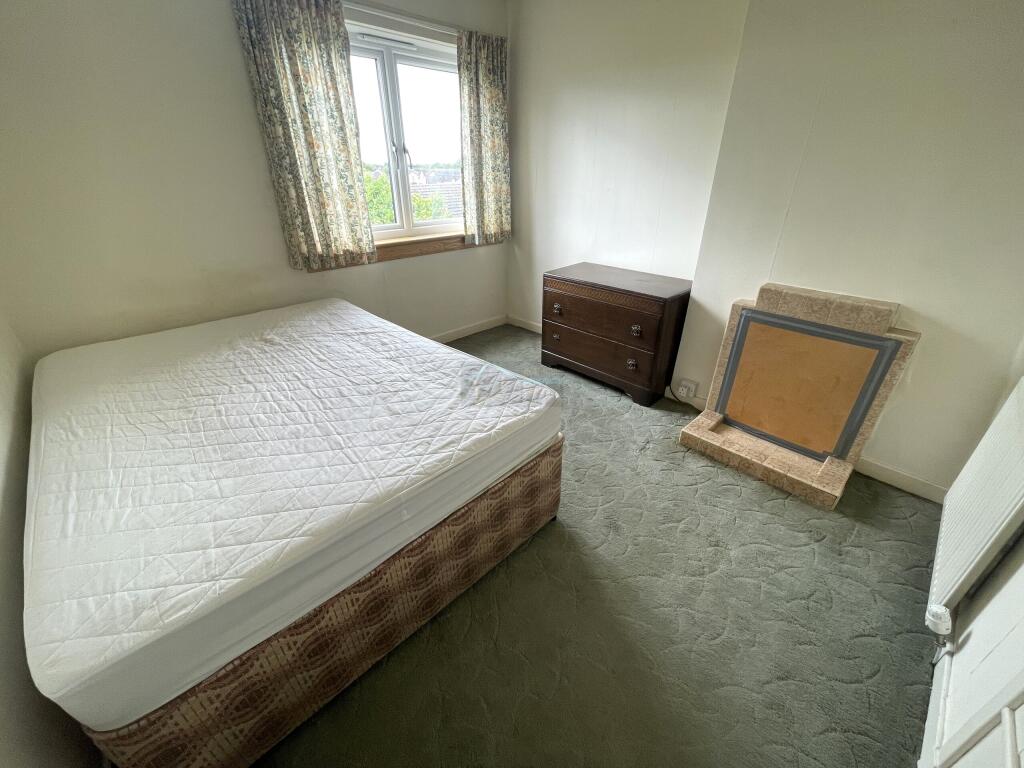 Bedroom 2a.JPG