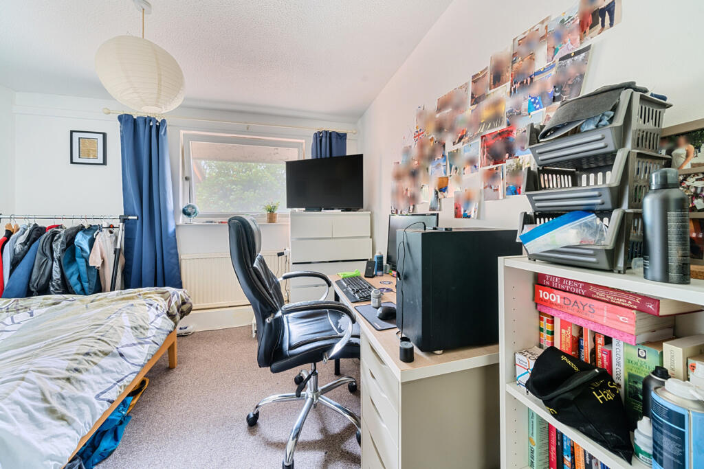 1299047-19-6835d1...