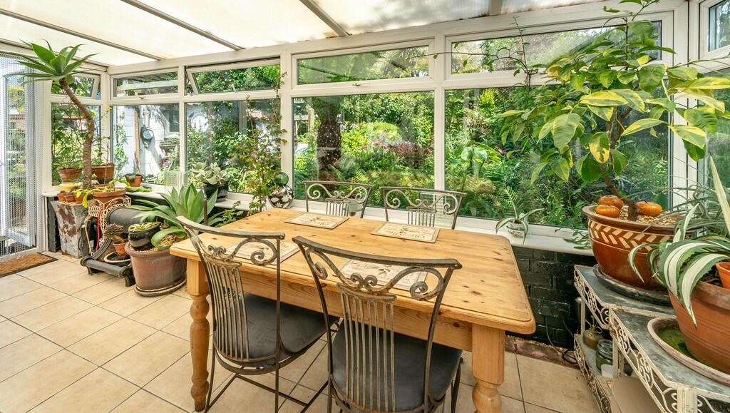 Garden room