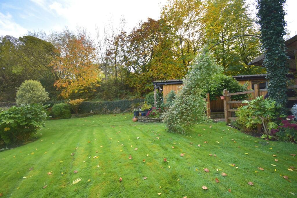 Extensive mature gro