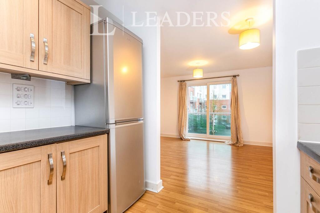 Kitchen (2)
