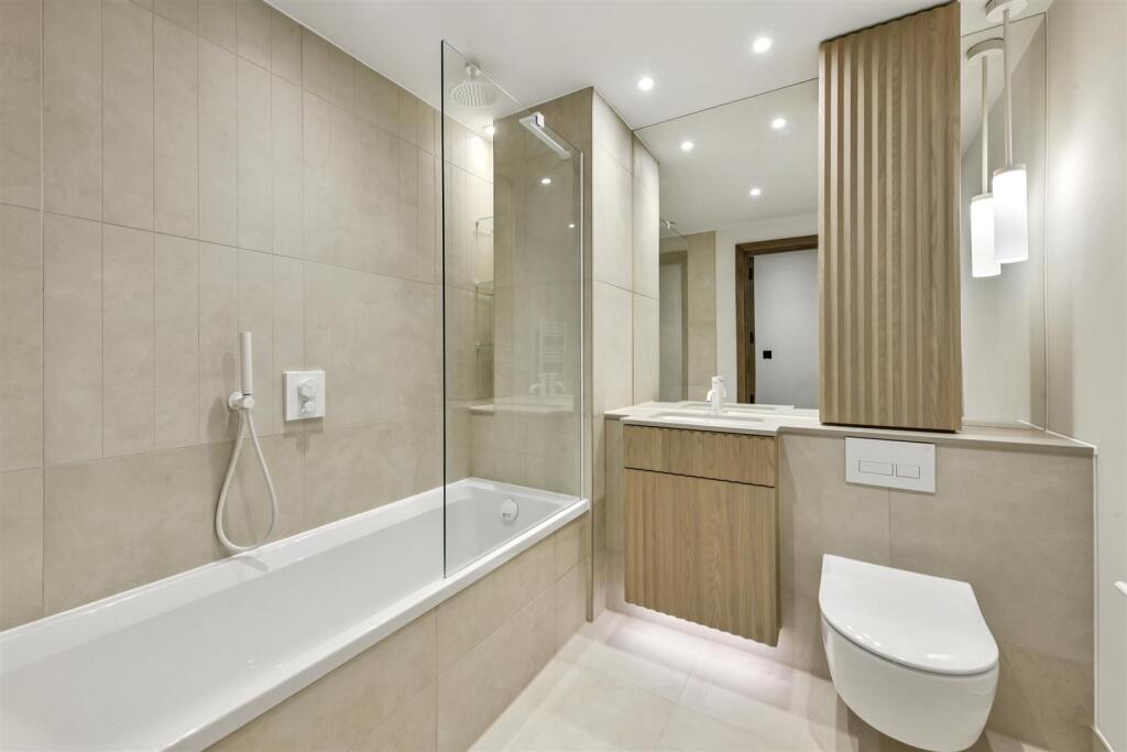 Flat 1101, 1 Linear Place (3).jpg