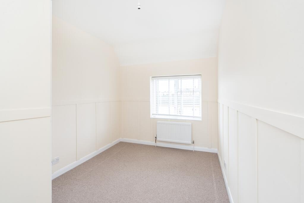 36 Shipton Road 0019