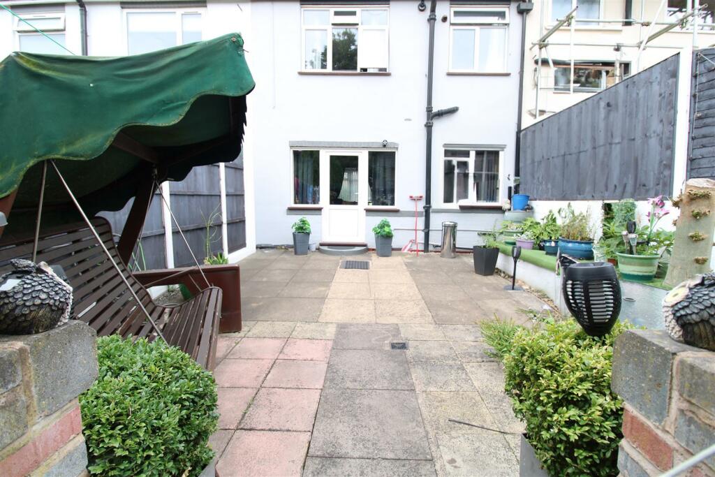 garden 2.jpg