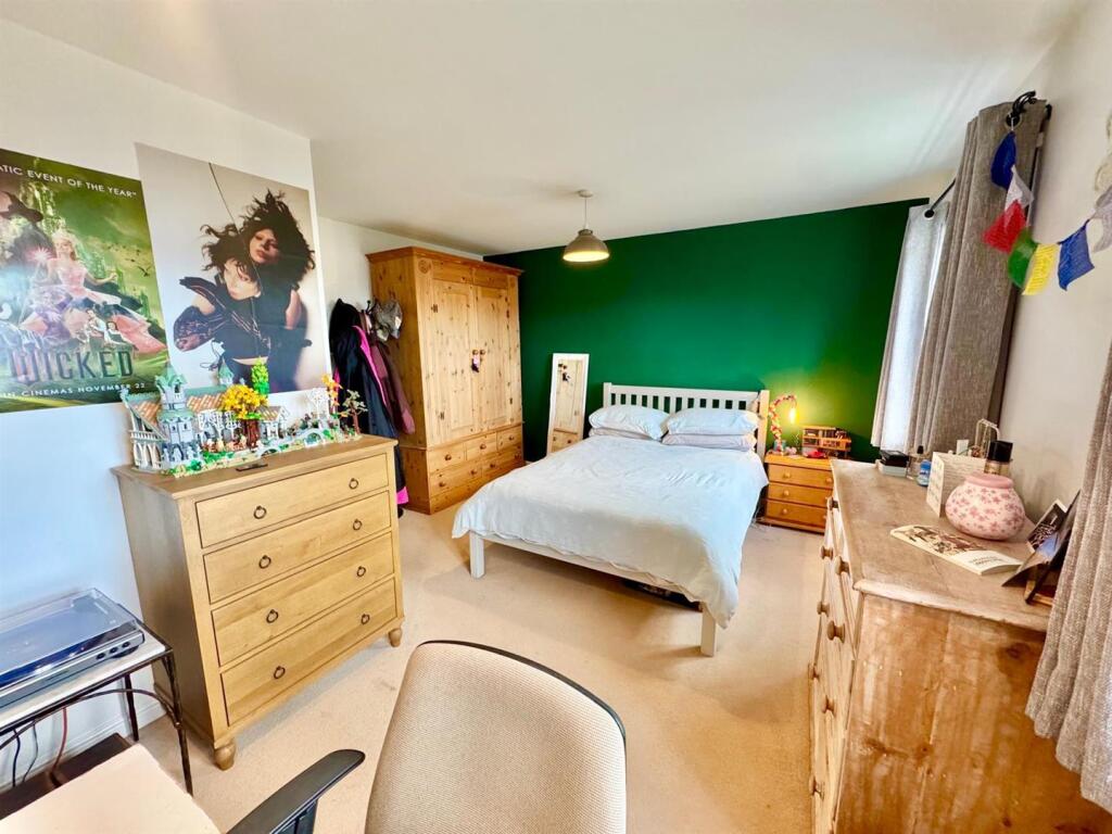 PHOTO-2025-11-25-23-33-25 (20).jpg