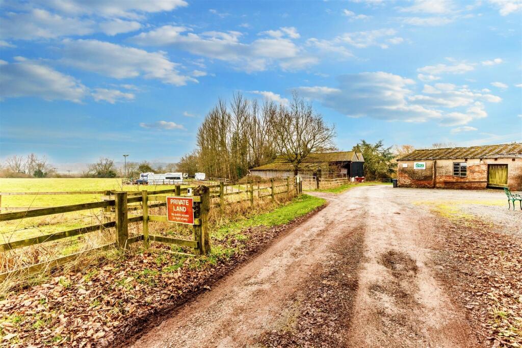 Kingston Holt Farm