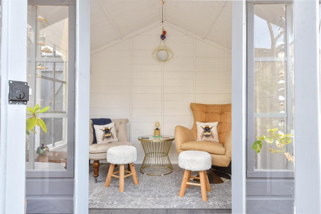 External Lifestyle Photograph