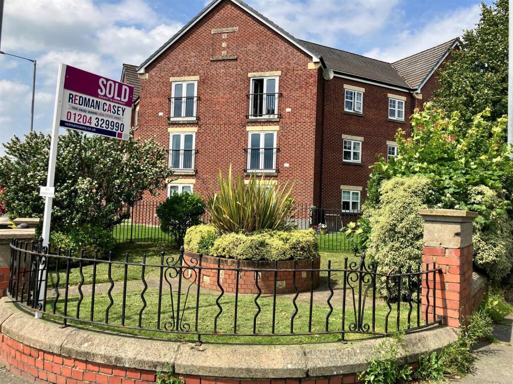 37 Abernethy court - sold.jpg