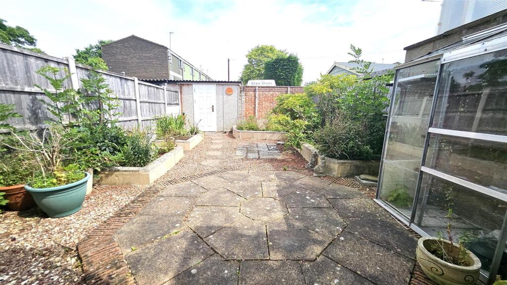 Garden 2.jpg