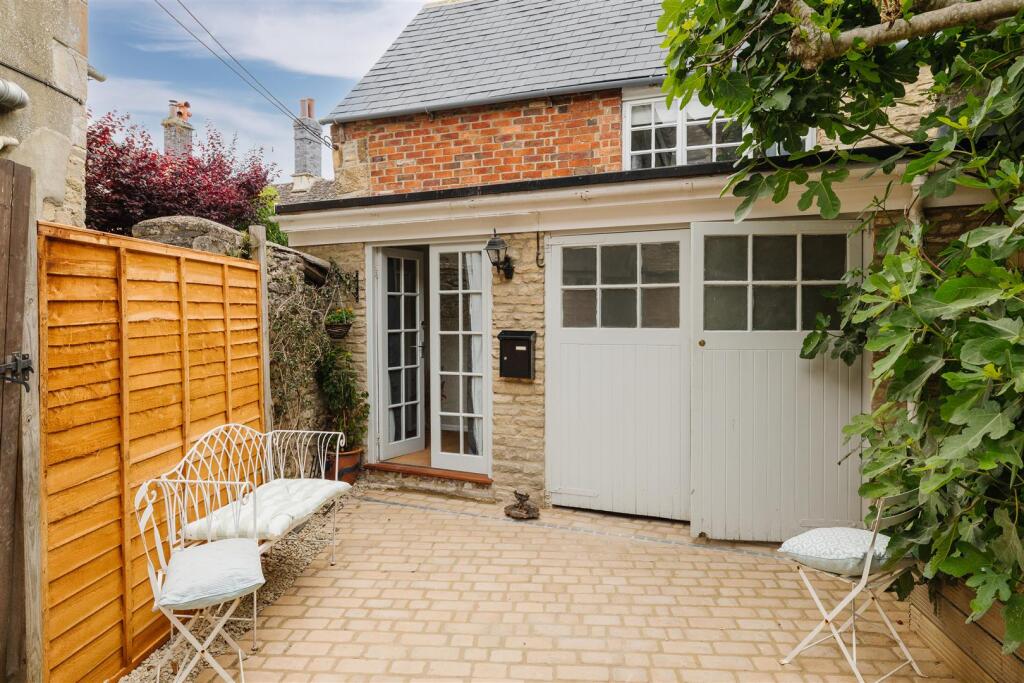 warwick house (75).jpg