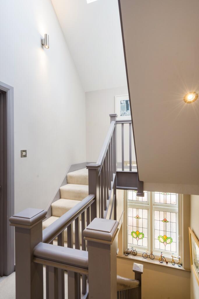 15 Vallance Road ...