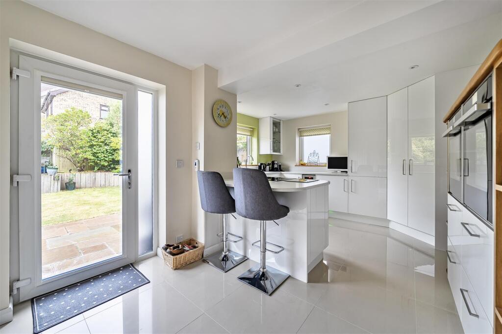 1298361-5-682dfe8dd467c-ARW1298361-5-682dfe8dd467c