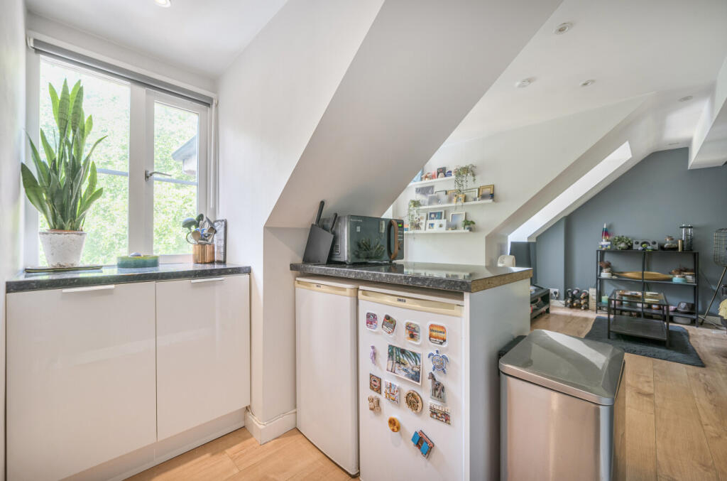 1317164-13-686685...