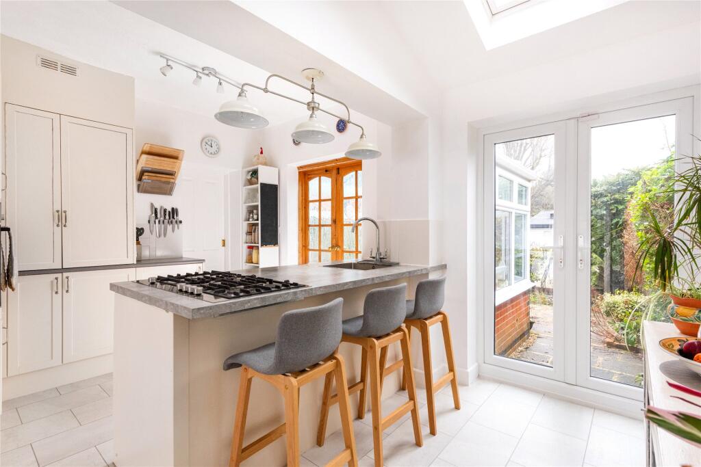 Kitchen/Breakfast