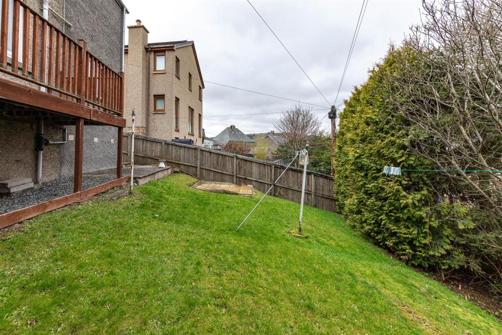 64 Forest Gardens Galashiels 38.JPG