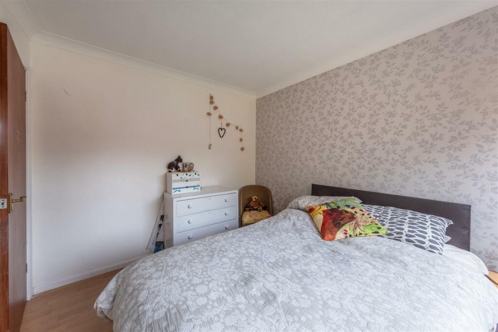 5 Moorlands Avenue-023.jpg