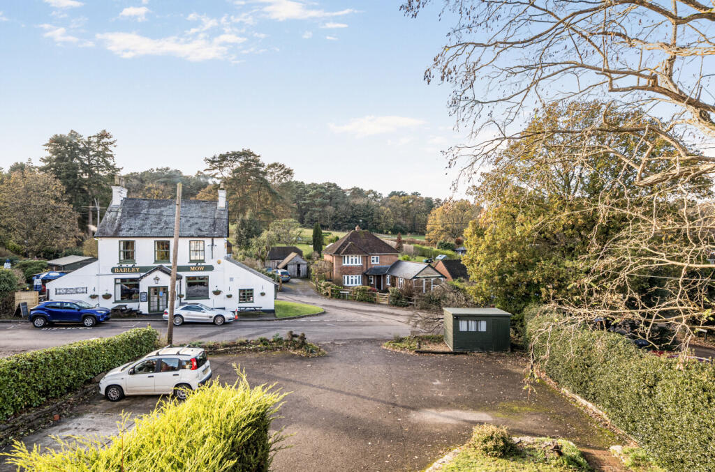 1385074-8-6925cca...