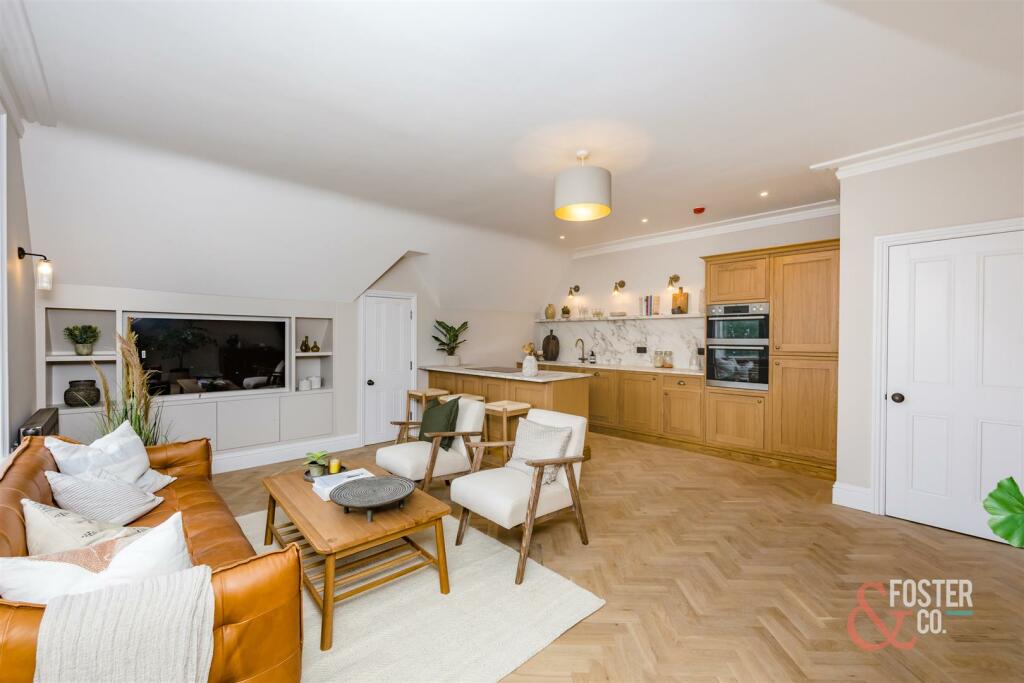 TTF Third Avenue 15 West Facing Hove_014.JPG