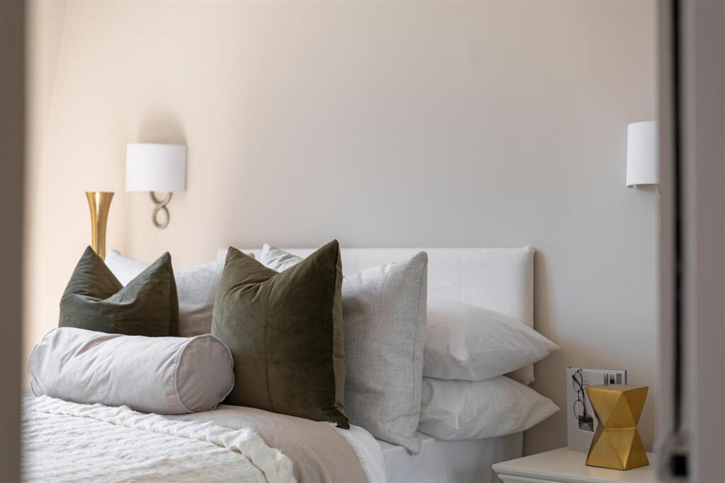 Flat 5, Caroline Walk Lo-49.jpg