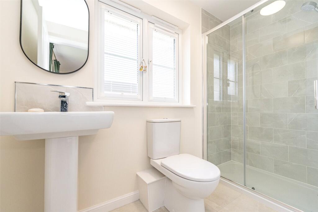En Suite Shower Room
