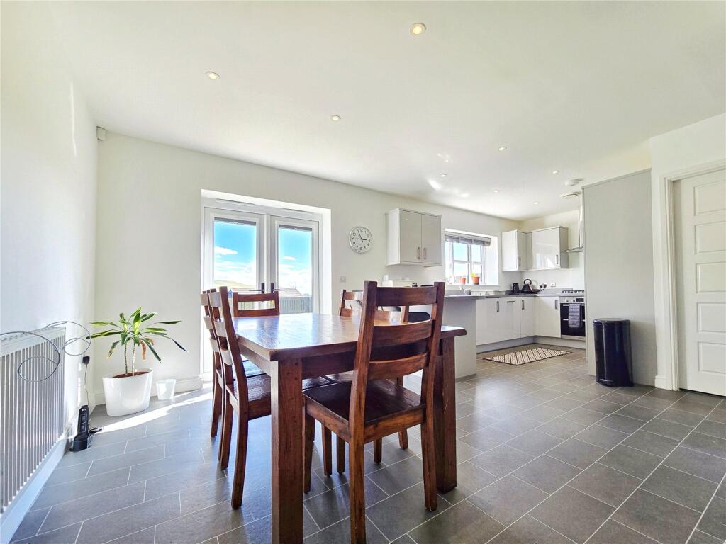 Dining Room/ Kitchen