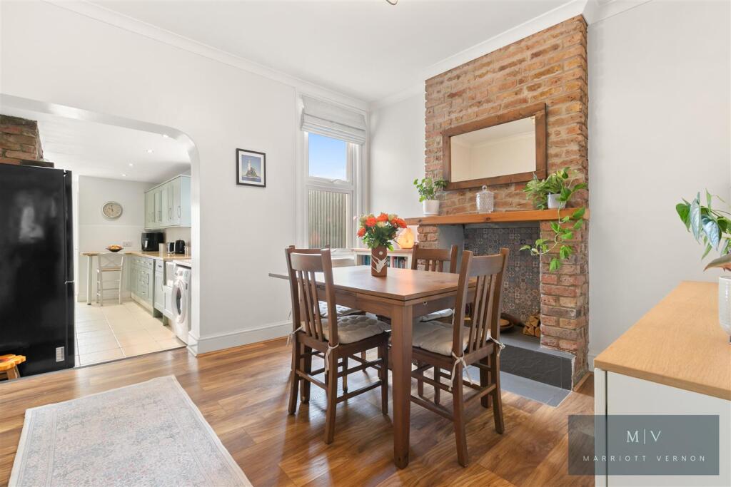 Newark Road 2 MV-4.jpg