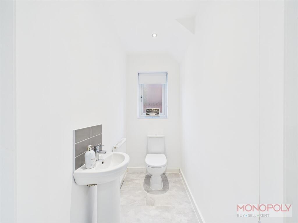 DOWNSTAIRS CLOAKROOM