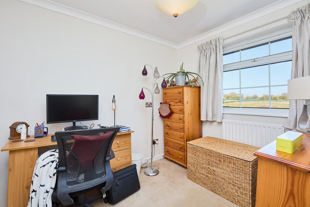 Edward Knight 202...