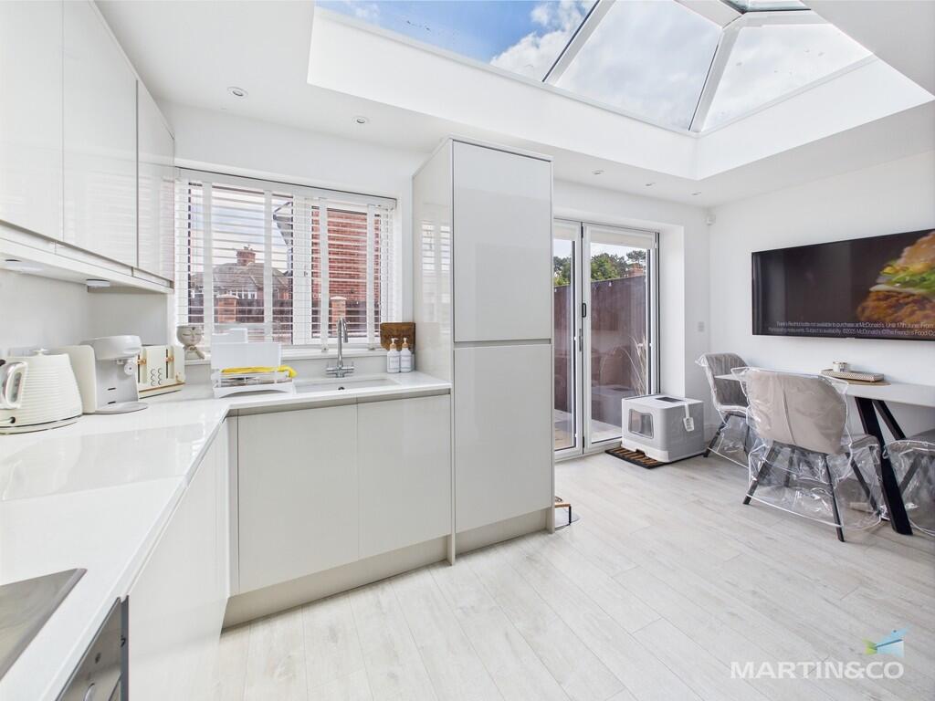 CAM03111G0-PR0315...