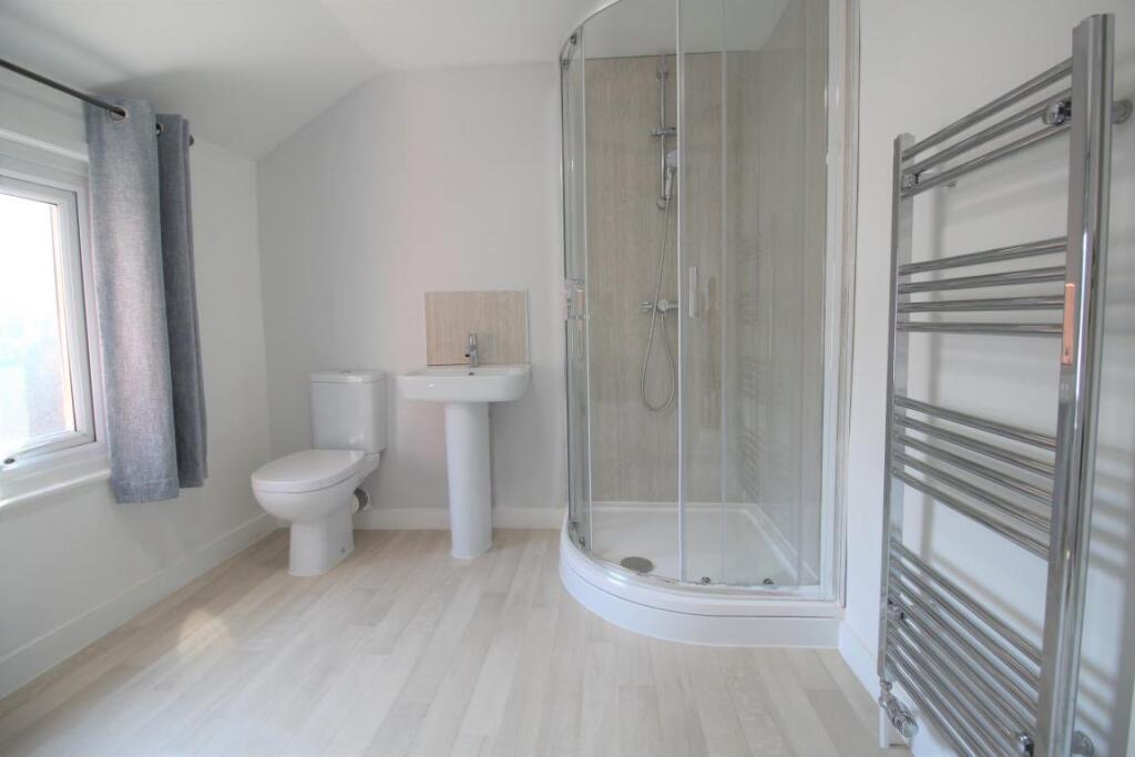Watchetts Bath.jpg