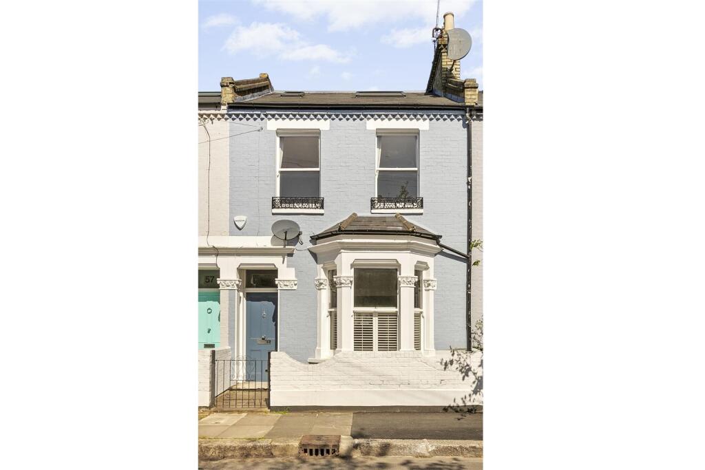 ChaldonRoad55-22[Edged].jpg