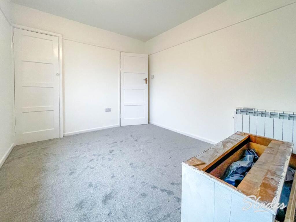 BEDROOM 1 (2)