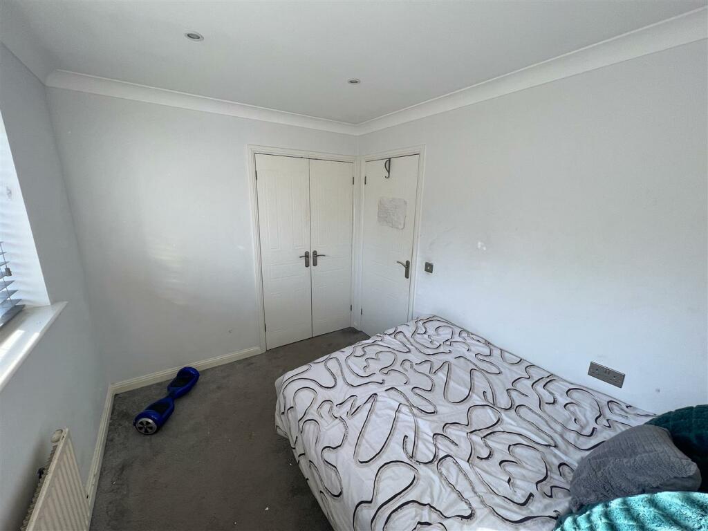 Bedroom 3B.JPG
