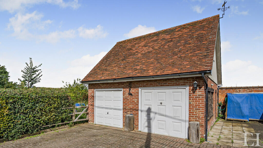 8662260-exteriorW...