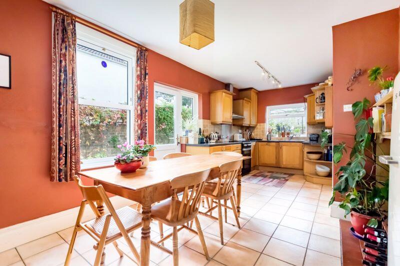 Kitchen/Breakfast Room