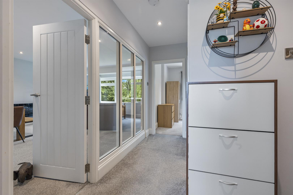 Apt 24, Claredon Court, Sheffield 04_297.png