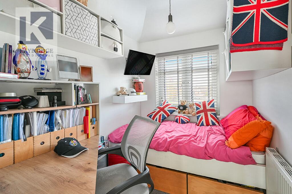 Ruxley Lane, Epsom - KT19 9EX